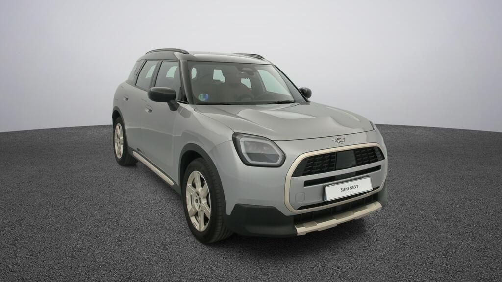 fotoG 16 del Mini MINI Countryman Countryman D 163cv Diésel del 2025 en Madrid