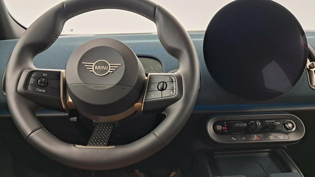 fotoG 7 del Mini MINI Countryman Countryman D 163cv Diésel del 2025 en Madrid