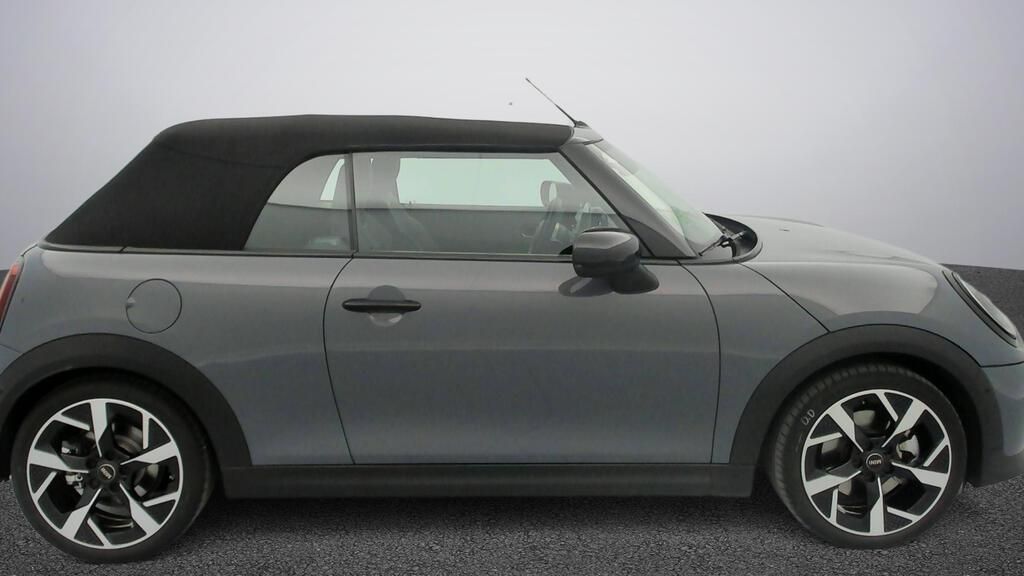 fotoG 3 del MINI MINI Cooper Cabrio C 120 kW (163 CV) 163cv Gasolina del 2025 en Madrid