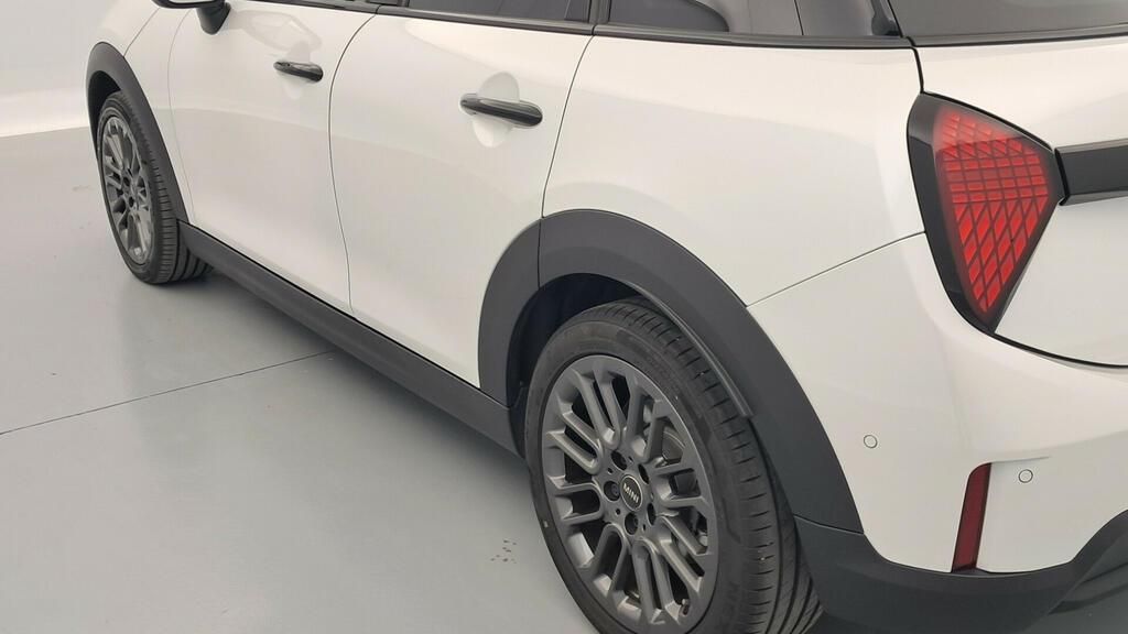 fotoG 17 del MINI MINI Cooper 5 Puertas S 150 kW (204 CV) 204cv Gasolina del 2025 en Madrid