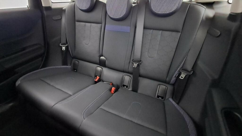 fotoG 9 del MINI MINI Cooper 5 Puertas S 150 kW (204 CV) 204cv Gasolina del 2025 en Madrid