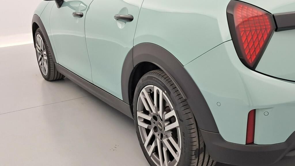 fotoG 17 del MINI MINI Cooper 5 Puertas C 115 kW (156 CV) 156cv Gasolina del 2025 en Madrid