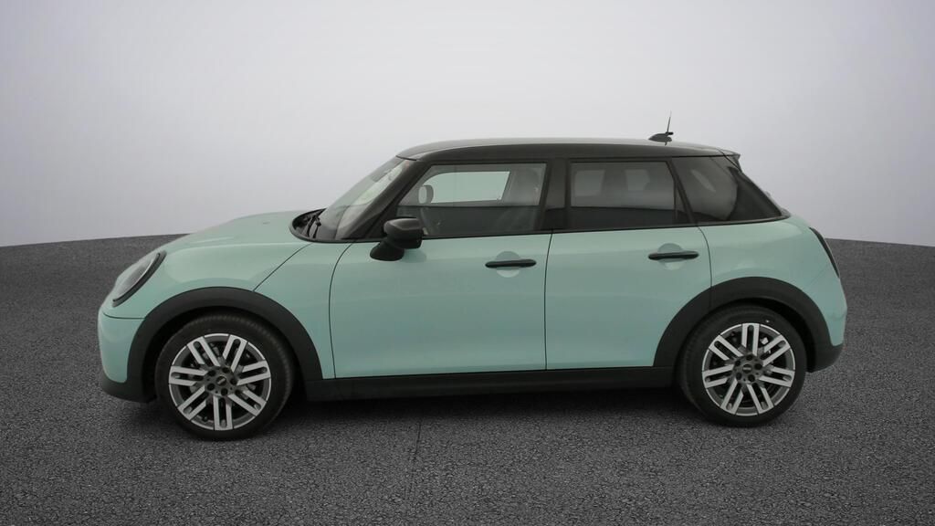 fotoG 3 del MINI MINI Cooper 5 Puertas C 115 kW (156 CV) 156cv Gasolina del 2025 en Madrid