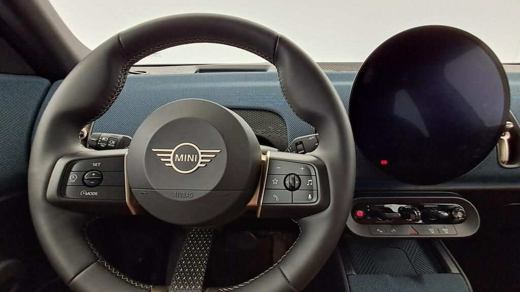 fotoG 7 del Mini MINI Countryman Countryman D 163cv Diésel del 2025 en Madrid