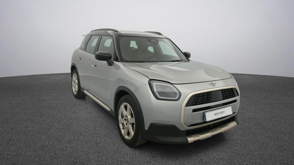 fotoG 16 del Mini MINI Countryman Countryman D 163cv Diésel del 2025 en Madrid