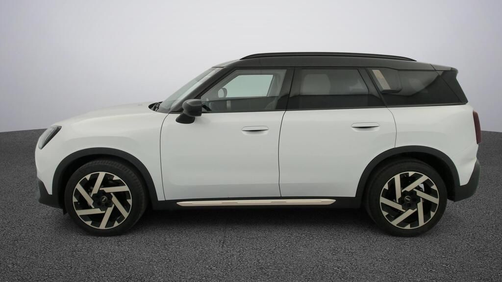 fotoG 3 del MINI MINI Countryman D 120 kW (163 CV) 163cv Diésel del 2025 en Madrid