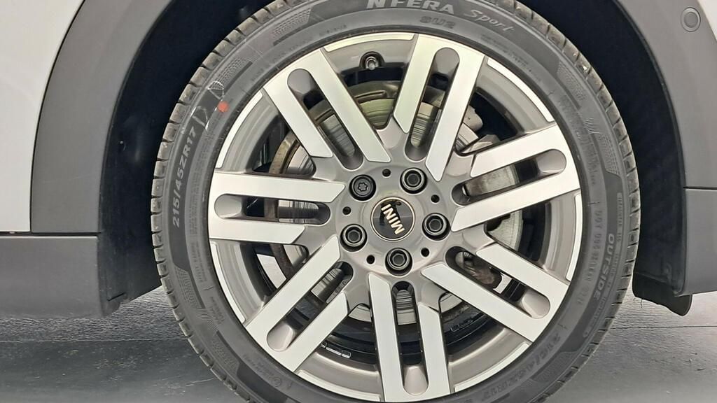 fotoG 15 del MINI MINI Cooper 5 Puertas C 115 kW (156 CV) 156cv Gasolina del 2025 en Madrid