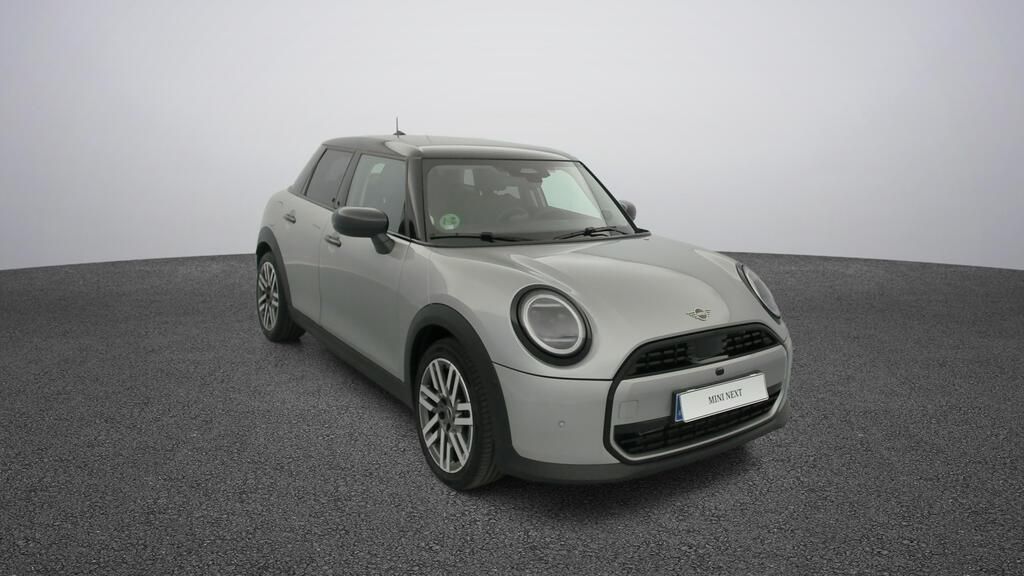 fotoG 16 del MINI MINI Cooper 5 Puertas C 115 kW (156 CV) 156cv Gasolina del 2025 en Madrid