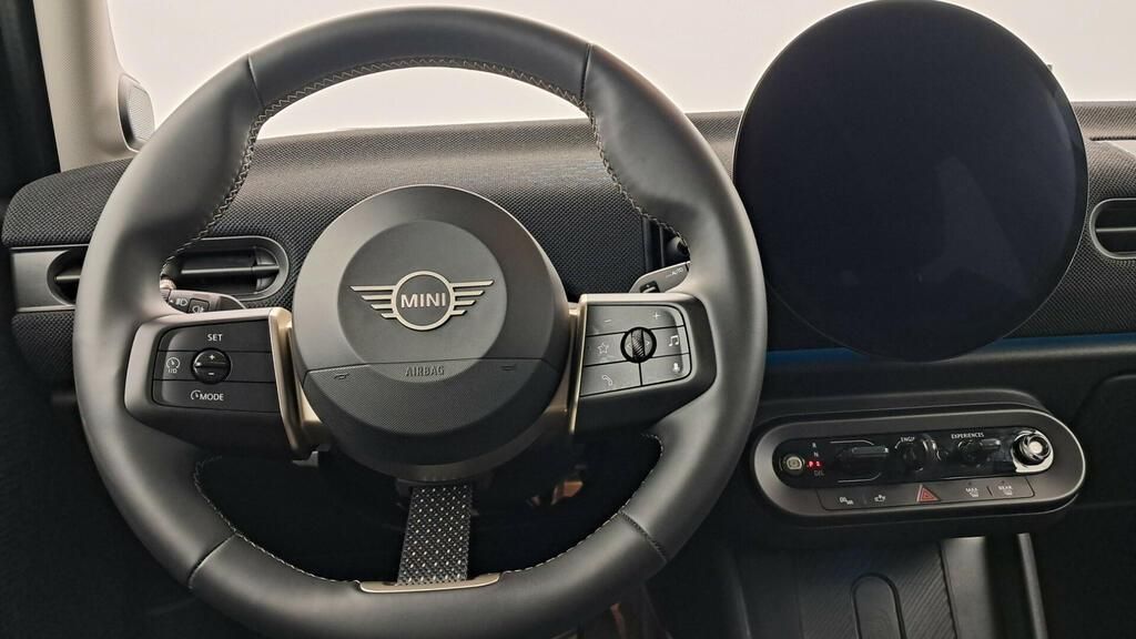 fotoG 7 del MINI MINI Cooper 5 Puertas C 115 kW (156 CV) 156cv Gasolina del 2025 en Madrid