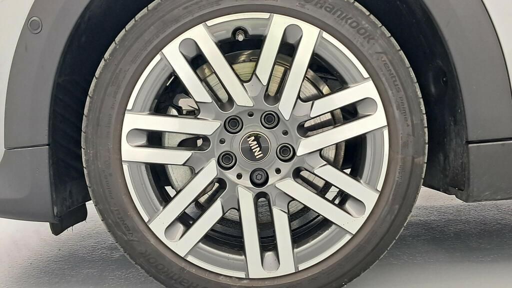 fotoG 12 del MINI MINI Cooper 5 Puertas C 115 kW (156 CV) 156cv Gasolina del 2025 en Madrid