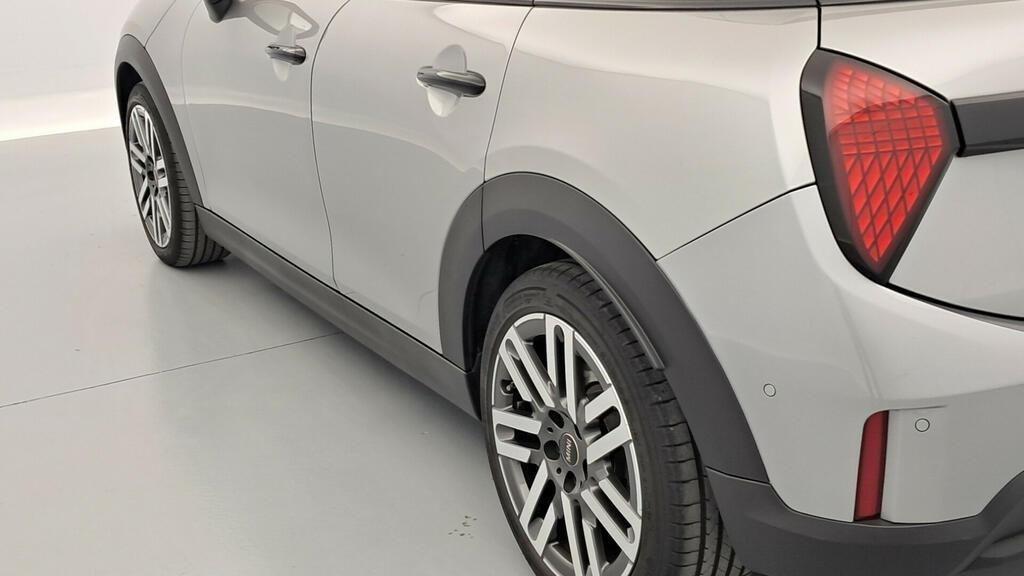 fotoG 17 del MINI MINI Cooper 5 Puertas C 115 kW (156 CV) 156cv Gasolina del 2025 en Madrid