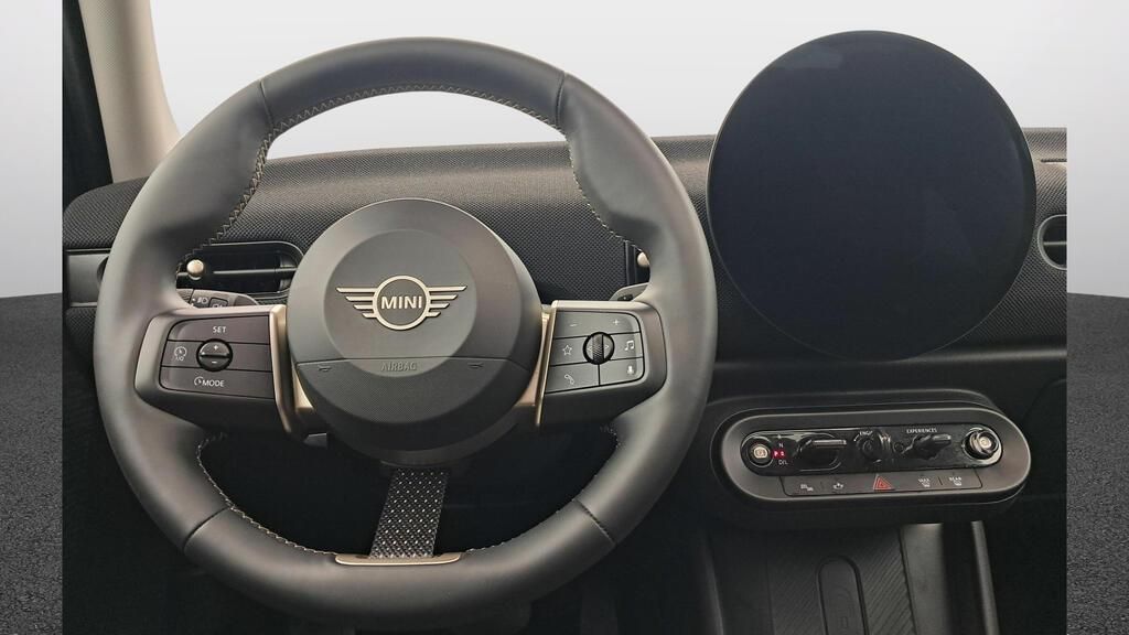 fotoG 7 del MINI MINI Cooper 5 Puertas C 115 kW (156 CV) 156cv Gasolina del 2025 en Madrid