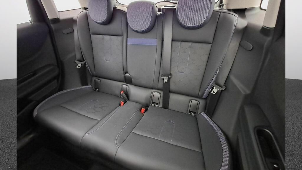 fotoG 9 del MINI MINI Cooper 5 Puertas C 115 kW (156 CV) 156cv Gasolina del 2025 en Madrid