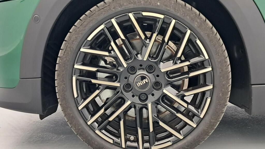 fotoG 14 del MINI MINI Cooper S 150 kW (204 CV) 204cv Gasolina del 2025 en Madrid