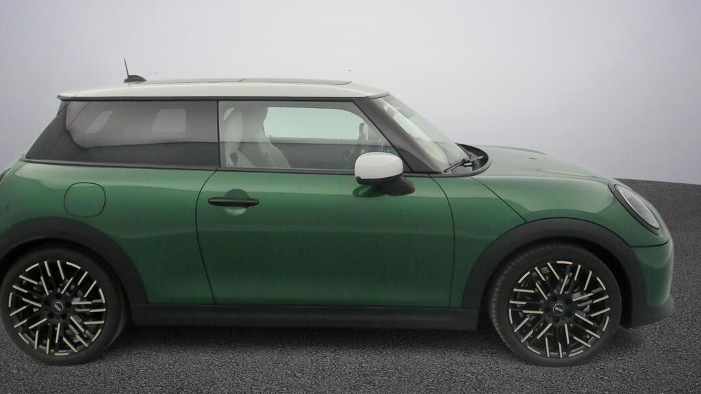 fotoG 3 del MINI MINI Cooper S 150 kW (204 CV) 204cv Gasolina del 2025 en Madrid