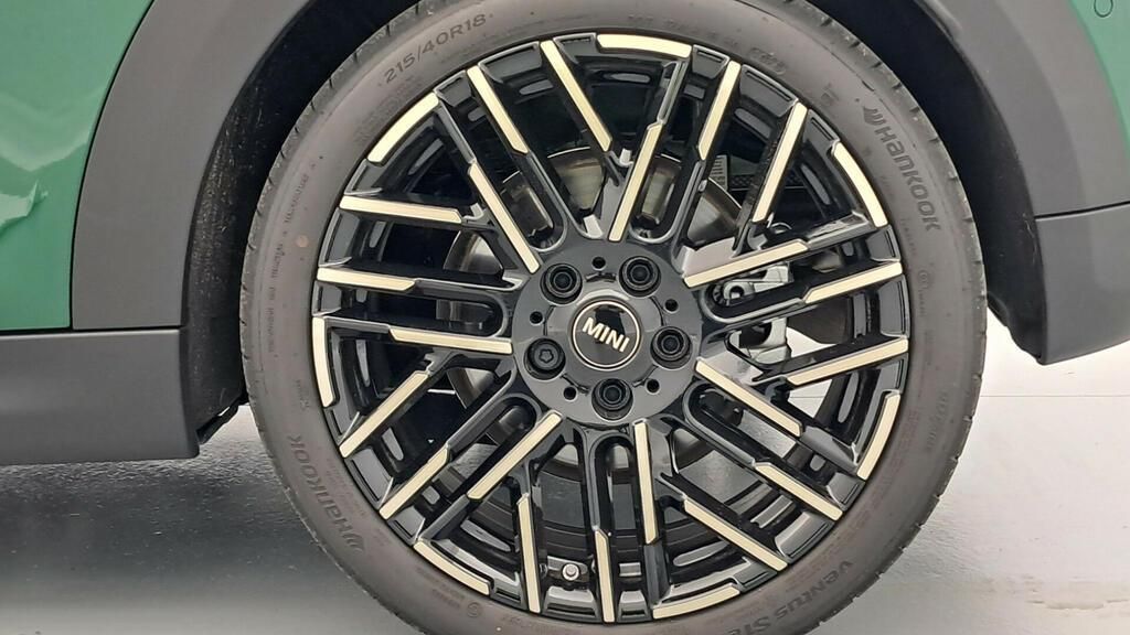 fotoG 13 del MINI MINI Cooper S 150 kW (204 CV) 204cv Gasolina del 2025 en Madrid