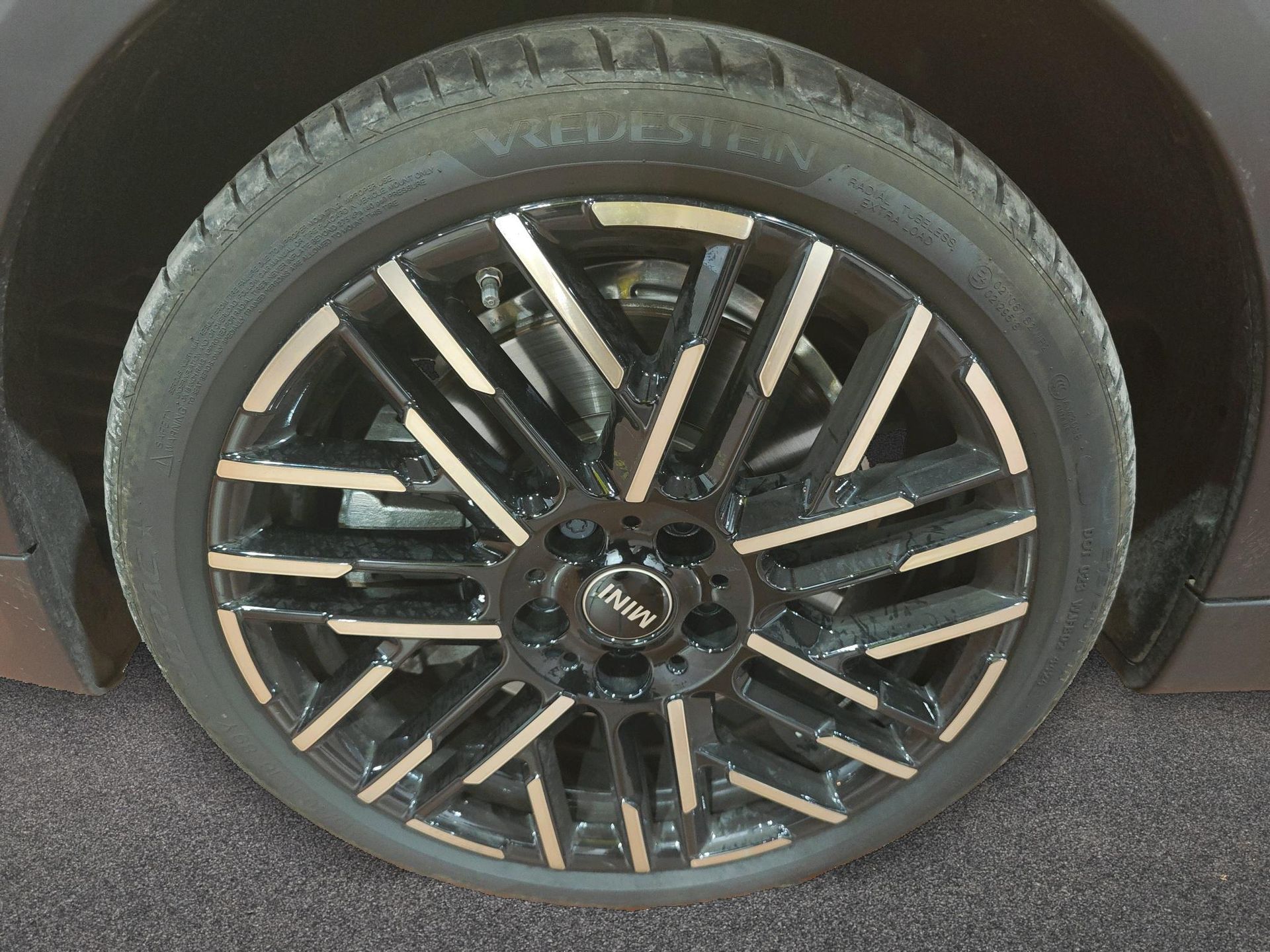 fotoG 14 del MINI MINI 5 Puertas Cooper S 150 kW (204 CV) 204cv Gasolina del 2025 en Madrid