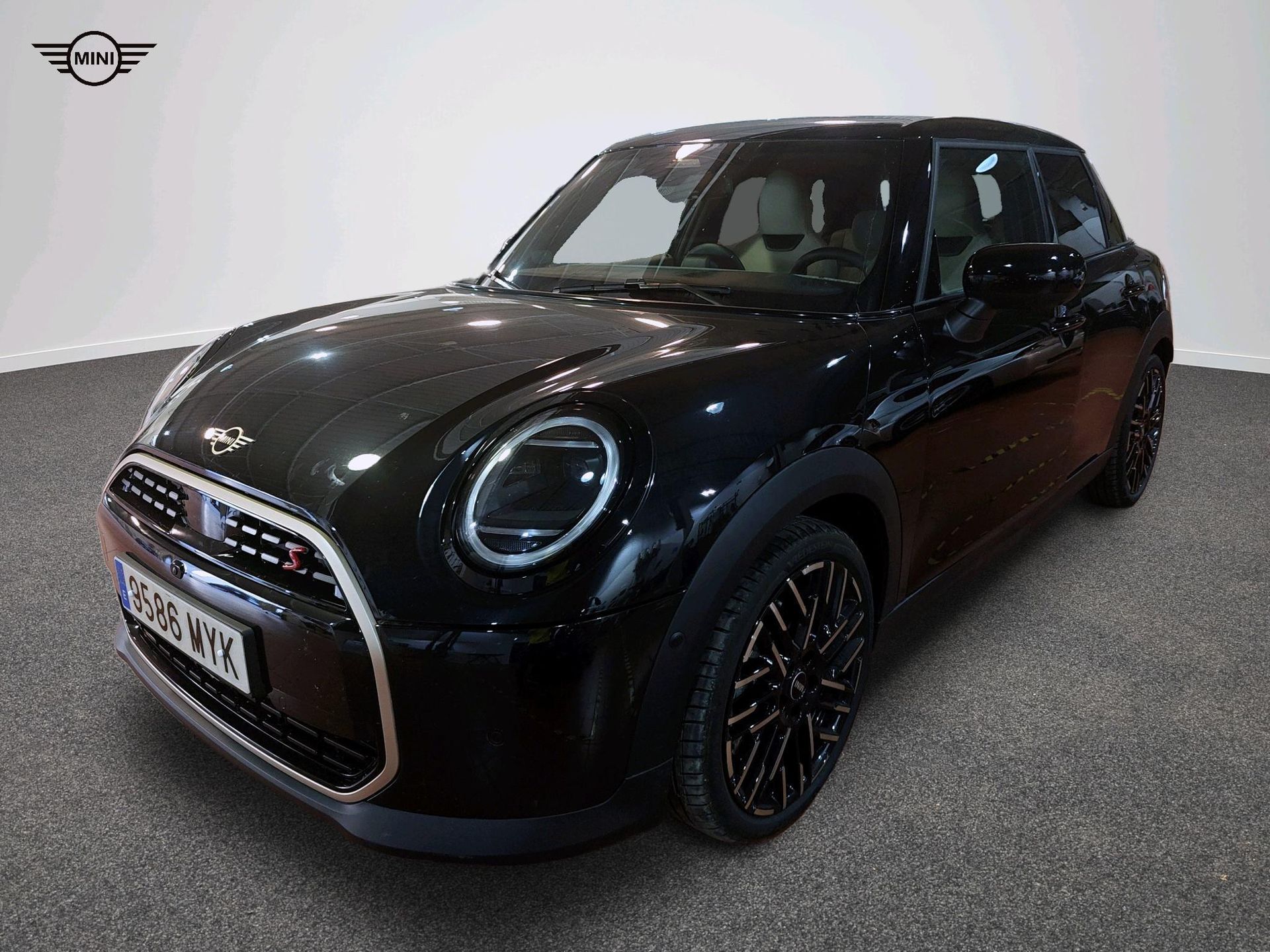 Fotos de MINI 5 Puertas Cooper S 150 kW (204 CV)