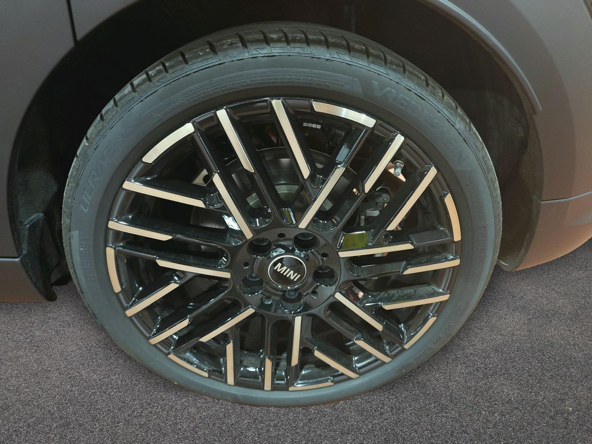 fotoG 13 del MINI MINI 5 Puertas Cooper S 150 kW (204 CV) 204cv Gasolina del 2025 en Madrid