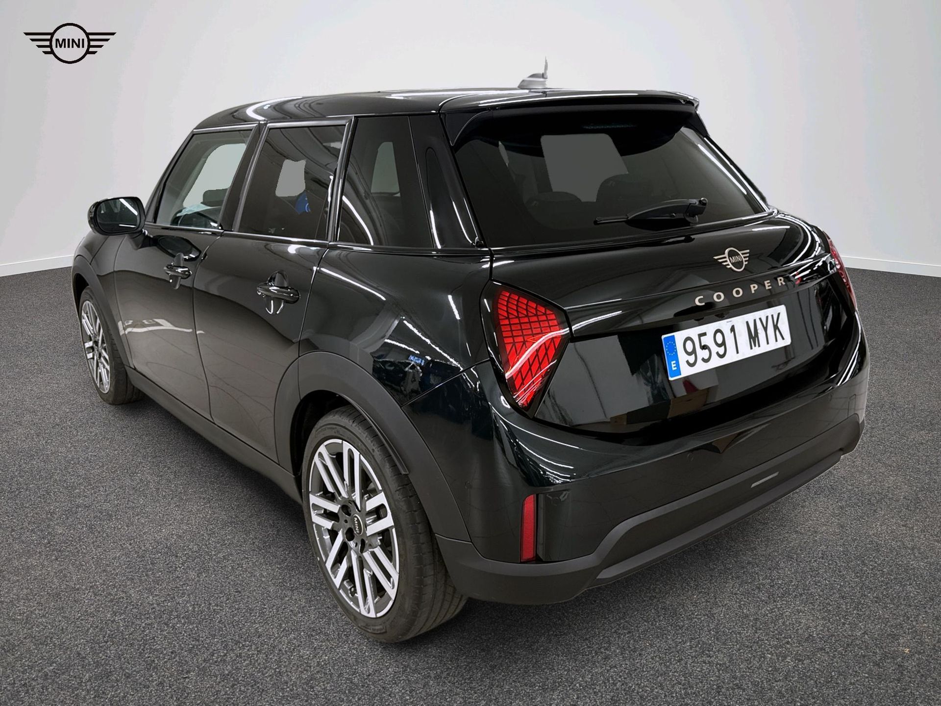 fotoG 5 del MINI MINI 5 Puertas Cooper S 150 kW (204 CV) 204cv Gasolina del 2025 en Madrid