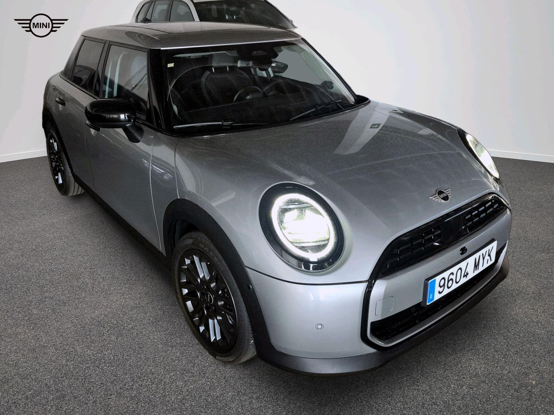 fotoG 15 del Mini MINI Cooper 5 Puertas MINI Cooper C 5 puertas 156cv Gasolina del 2025 en Madrid