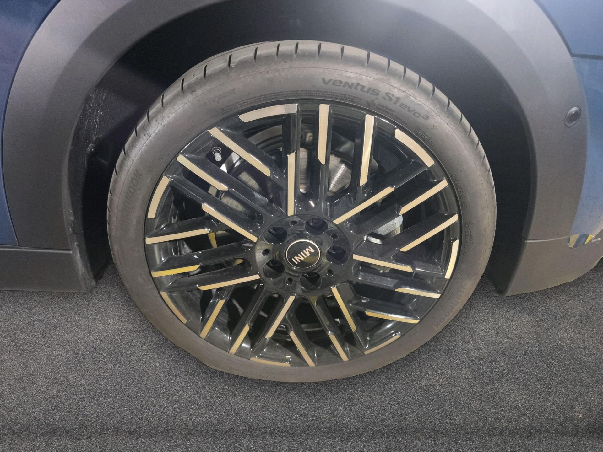 fotoG 14 del MINI MINI 5 Puertas Cooper C 115 kW (156 CV) 156cv Gasolina del 2025 en Madrid