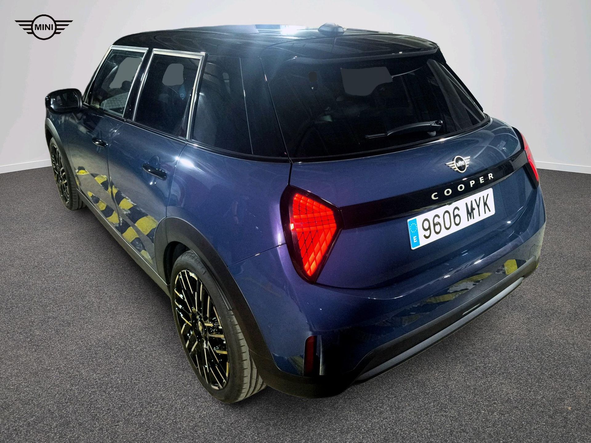 fotoG 4 del MINI MINI 5 Puertas Cooper C 115 kW (156 CV) 156cv Gasolina del 2025 en Madrid