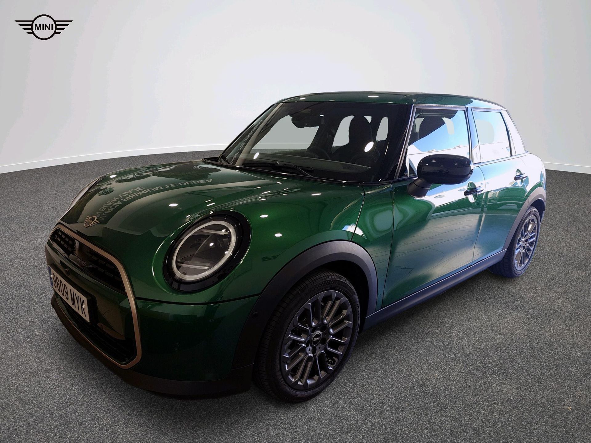 Fotos de MINI 5 Puertas Cooper C 115 kW (156 CV)