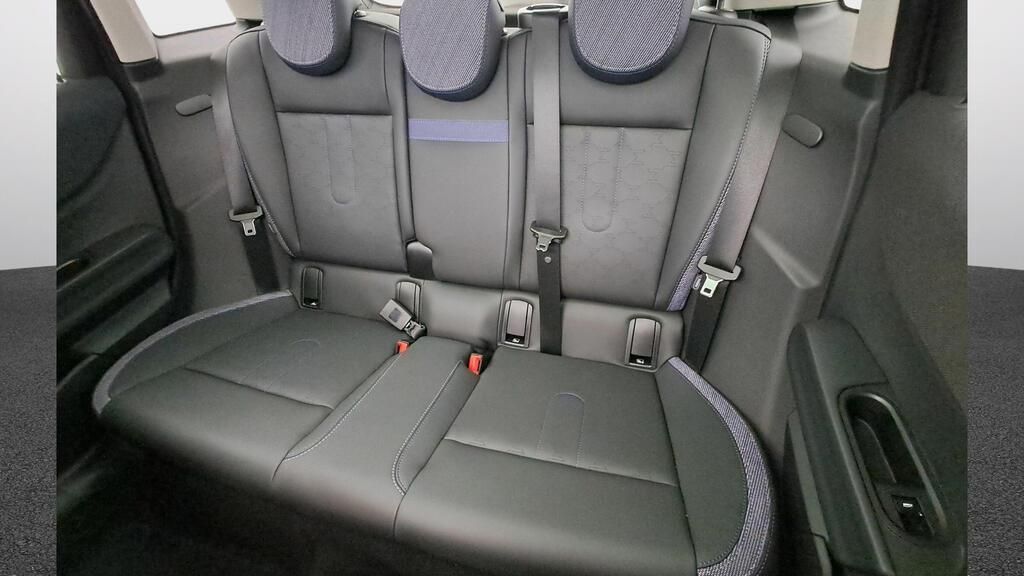 fotoG 9 del MINI MINI Cooper 5 Puertas C 115 kW (156 CV) 156cv Gasolina del 2025 en Madrid