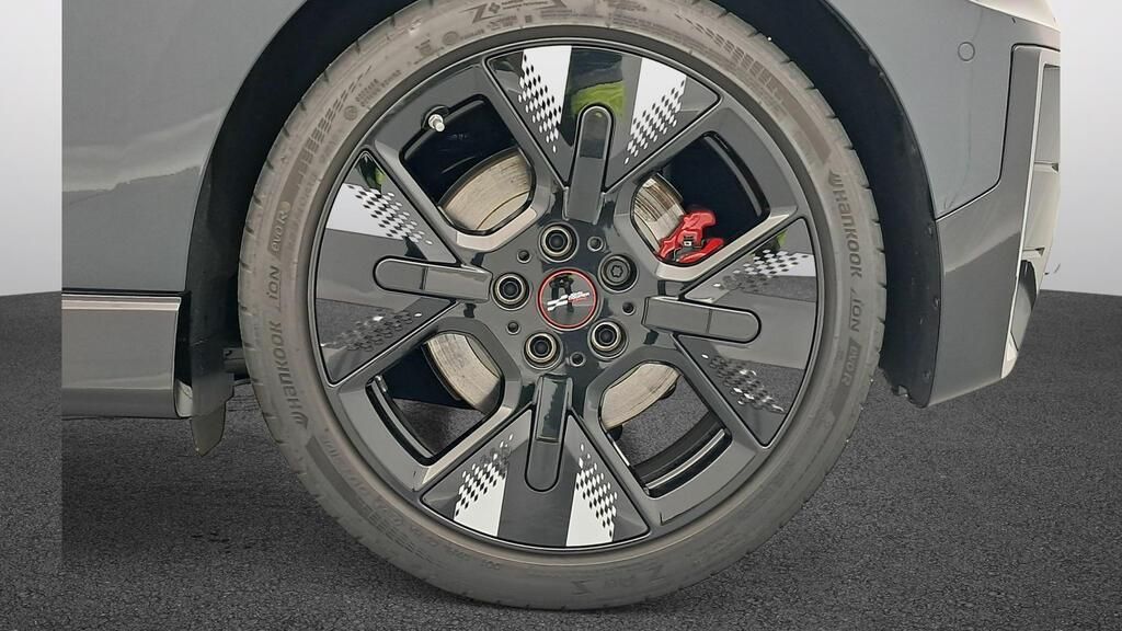 fotoG 11 del MINI MINI 3 Puertas John Cooper Works E 190 kW (258 CV) 258cv Eléctrico del 2025 en Madrid