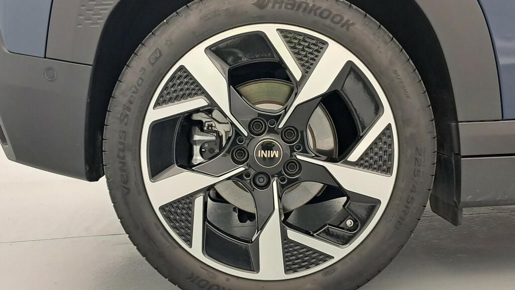 fotoG 14 del Mini MINI Aceman E 184cv Eléctrico del 2025 en Madrid