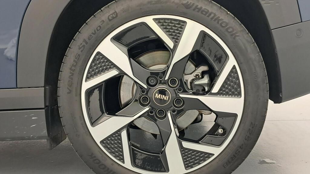 fotoG 11 del Mini MINI Aceman E 184cv Eléctrico del 2025 en Madrid