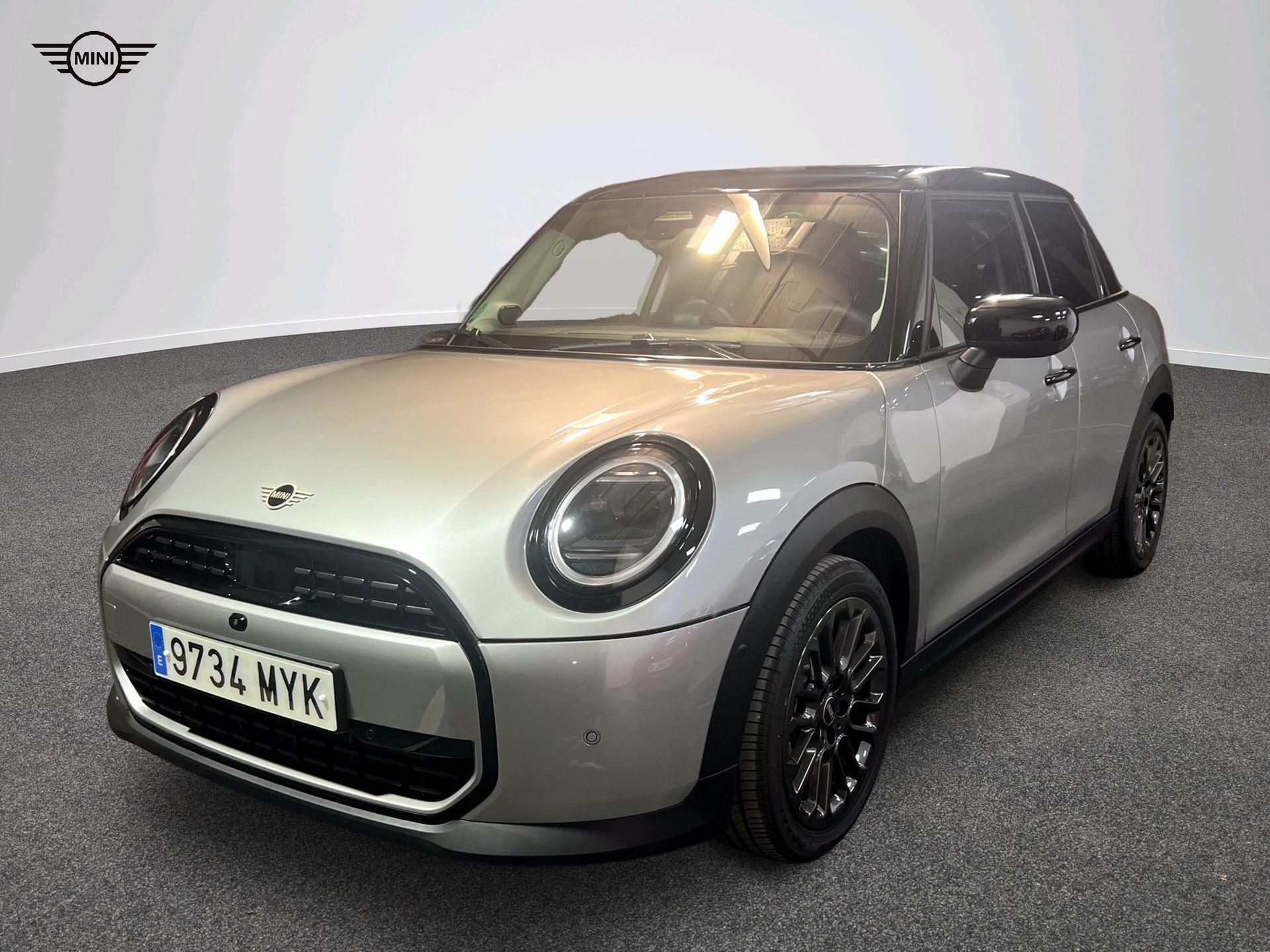 Fotos de MINI 5 Puertas Cooper C 115 kW (156 CV)