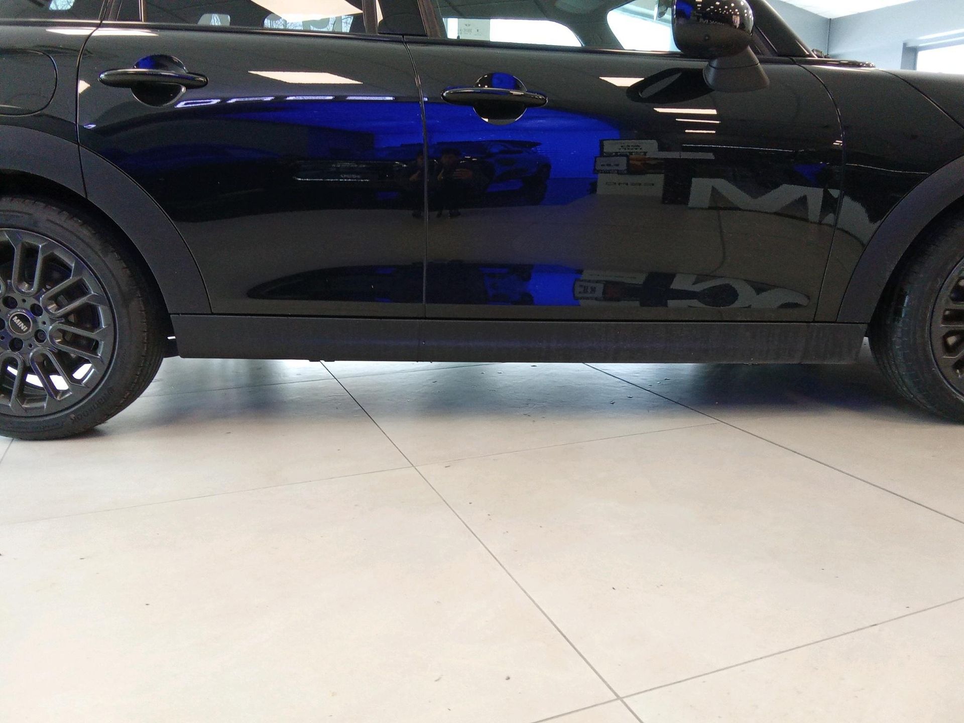 fotoG 16 del MINI MINI Cooper 5 Puertas C 115 kW (156 CV) 156cv Gasolina del 2025 en Madrid