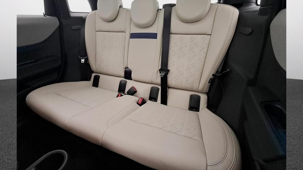 fotoG 9 del MINI MINI Cooper 5 Puertas C 115 kW (156 CV) 156cv Gasolina del 2025 en Madrid