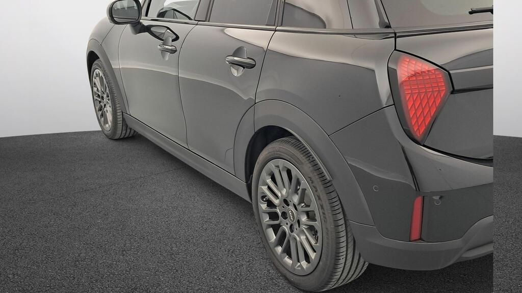 fotoG 16 del MINI MINI 5 Puertas Cooper C 115 kW (156 CV) 156cv Gasolina del 2025 en Madrid