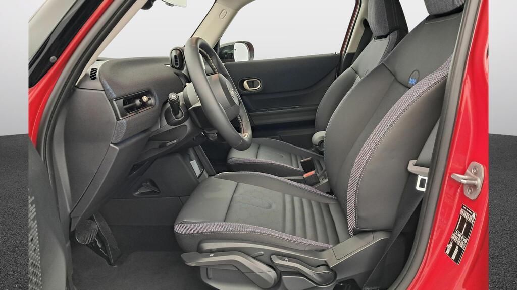 fotoG 8 del MINI MINI 5 Puertas Cooper C 115 kW (156 CV) 156cv Gasolina del 2025 en Madrid