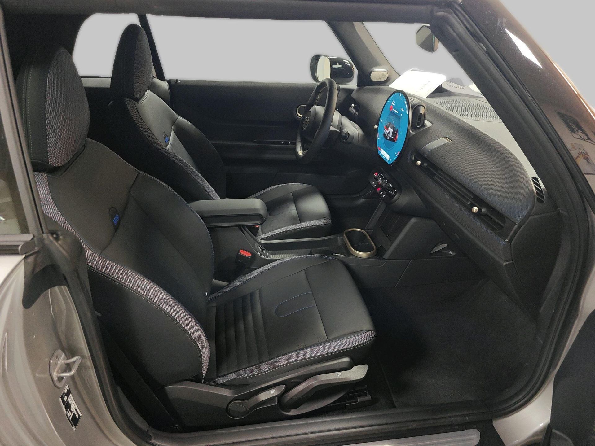 fotoG 8 del Mini MINI Cooper Cabrio MINI Cooper C Cabrio 163cv Gasolina del 2025 en Madrid