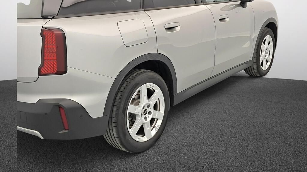 fotoG 16 del MINI MINI Countryman C 125 kW (170 CV) 170cv Gasolina del 2025 en Madrid