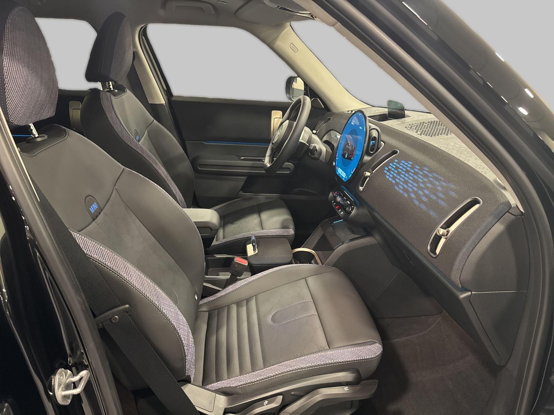 fotoG 8 del MINI MINI Countryman C 125 kW (170 CV) 170cv Gasolina del 2025 en Madrid