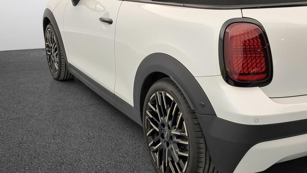 fotoG 18 del Mini MINI Cooper Cabrio MINI Cooper S Cabrio 204cv Gasolina del 2025 en Madrid