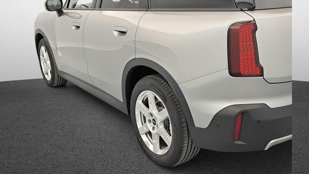 fotoG 17 del MINI MINI Countryman C 125 kW (170 CV) 170cv Gasolina del 2025 en Madrid