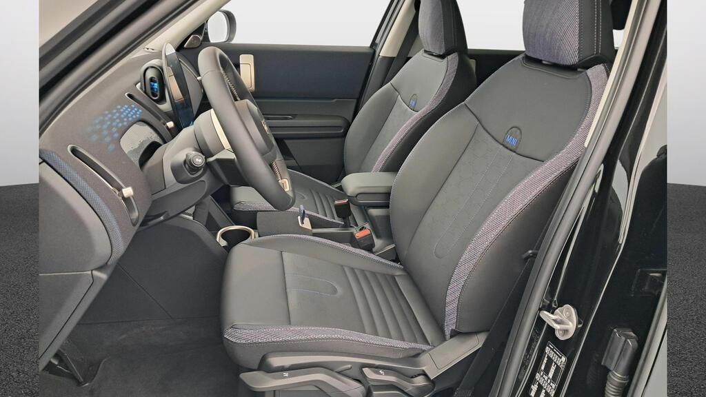 fotoG 8 del MINI MINI Countryman C 125 kW (170 CV) 170cv Gasolina del 2025 en Madrid