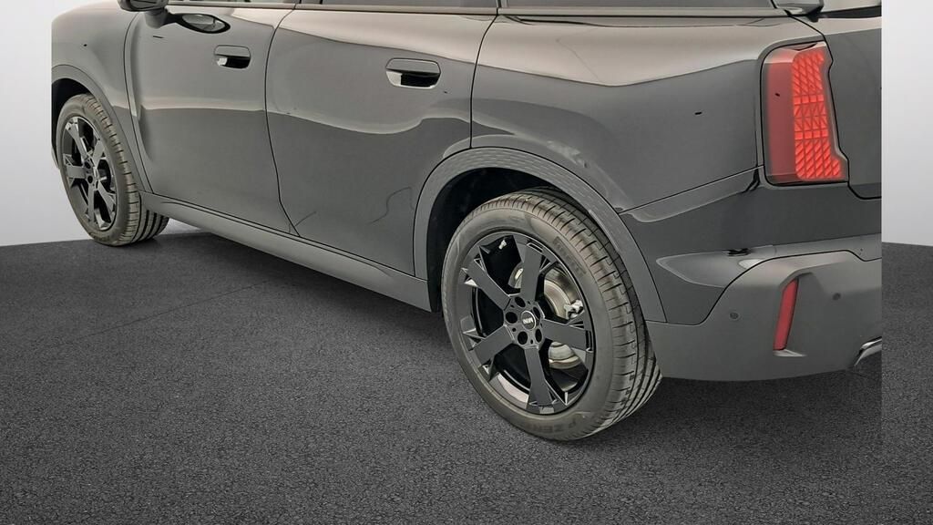 fotoG 17 del MINI MINI Countryman C 125 kW (170 CV) 170cv Gasolina del 2025 en Madrid