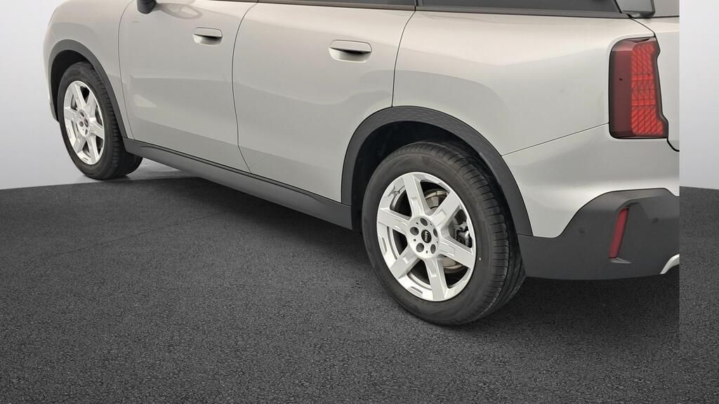 fotoG 17 del MINI MINI Countryman C 125 kW (170 CV) 170cv Gasolina del 2025 en Madrid