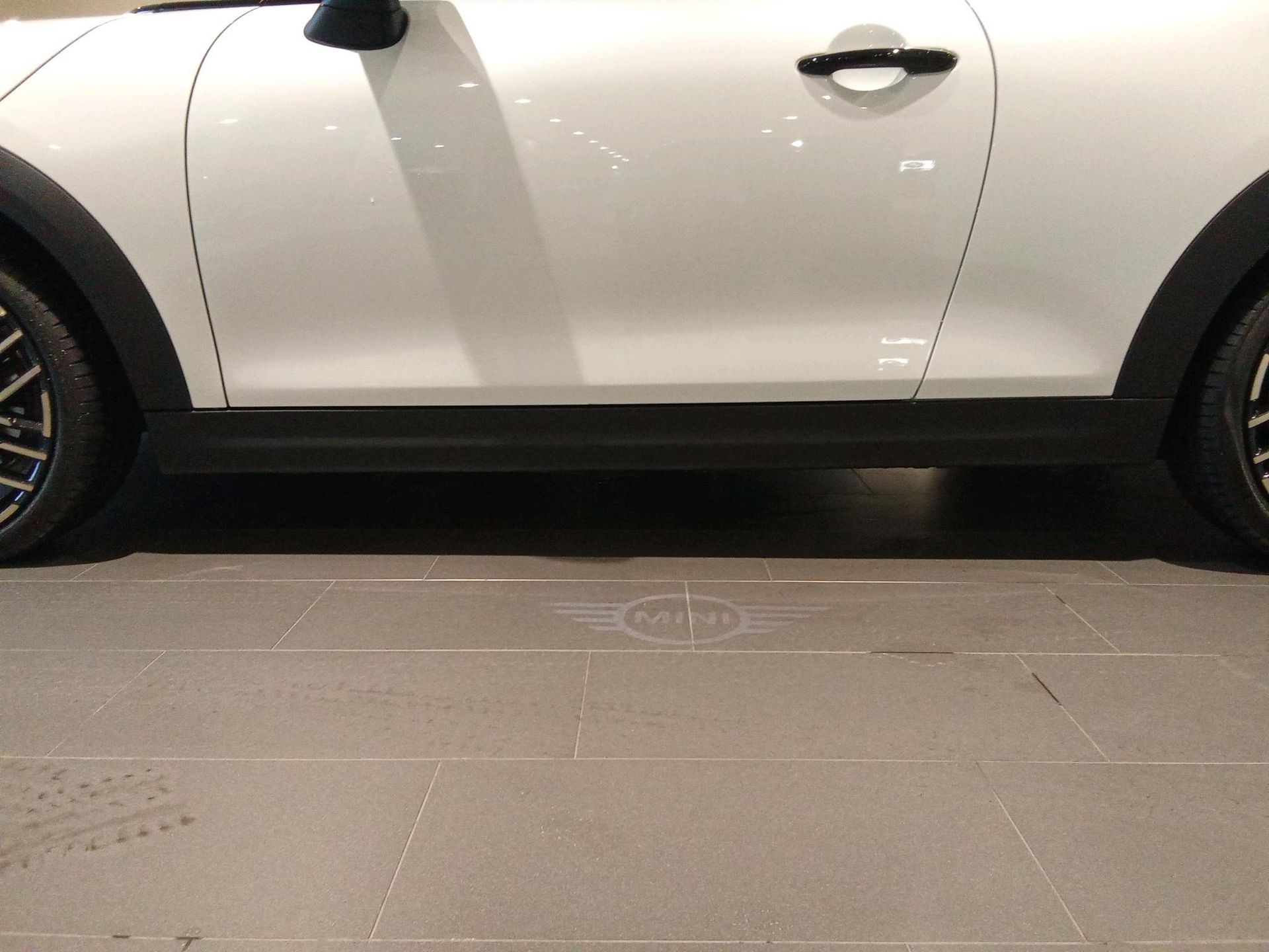 fotoG 17 del MINI MINI Cabrio Cooper C 120 kW (163 CV) 163cv Gasolina del 2025 en Madrid