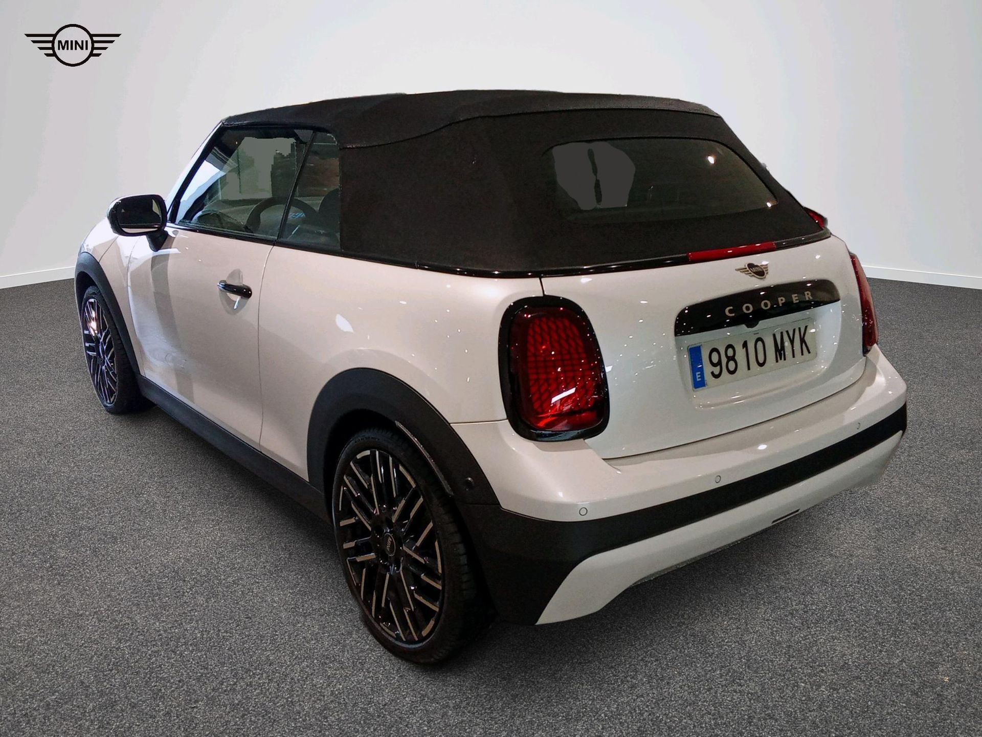 fotoG 5 del MINI MINI Cabrio Cooper C 120 kW (163 CV) 163cv Gasolina del 2025 en Madrid