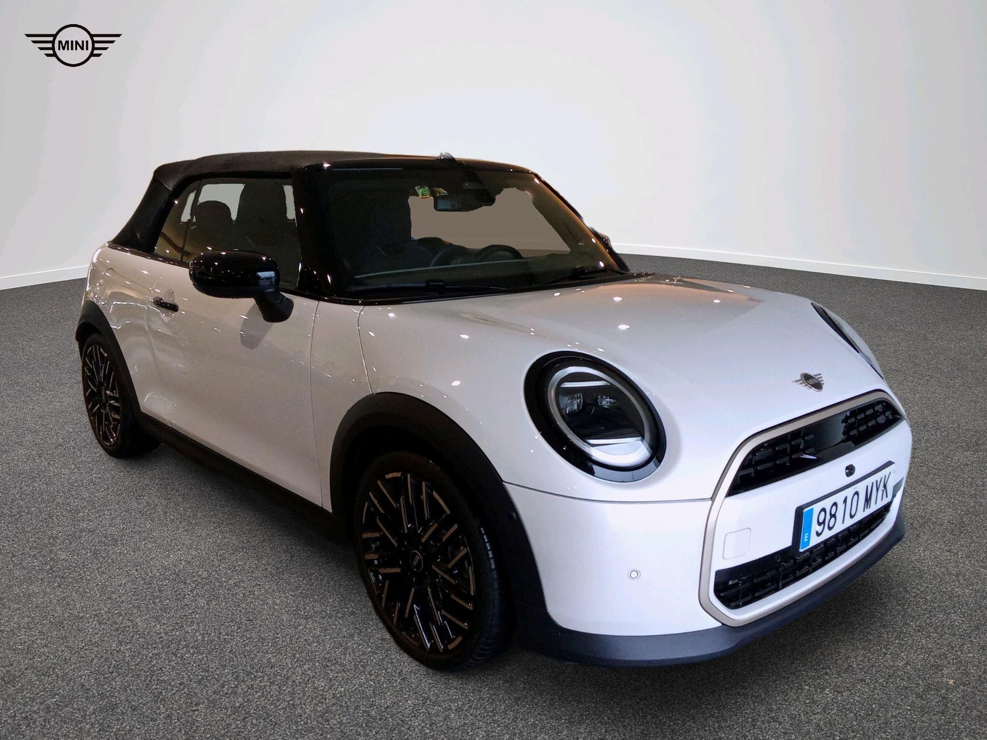 fotoG 15 del MINI MINI Cabrio Cooper C 120 kW (163 CV) 163cv Gasolina del 2025 en Madrid