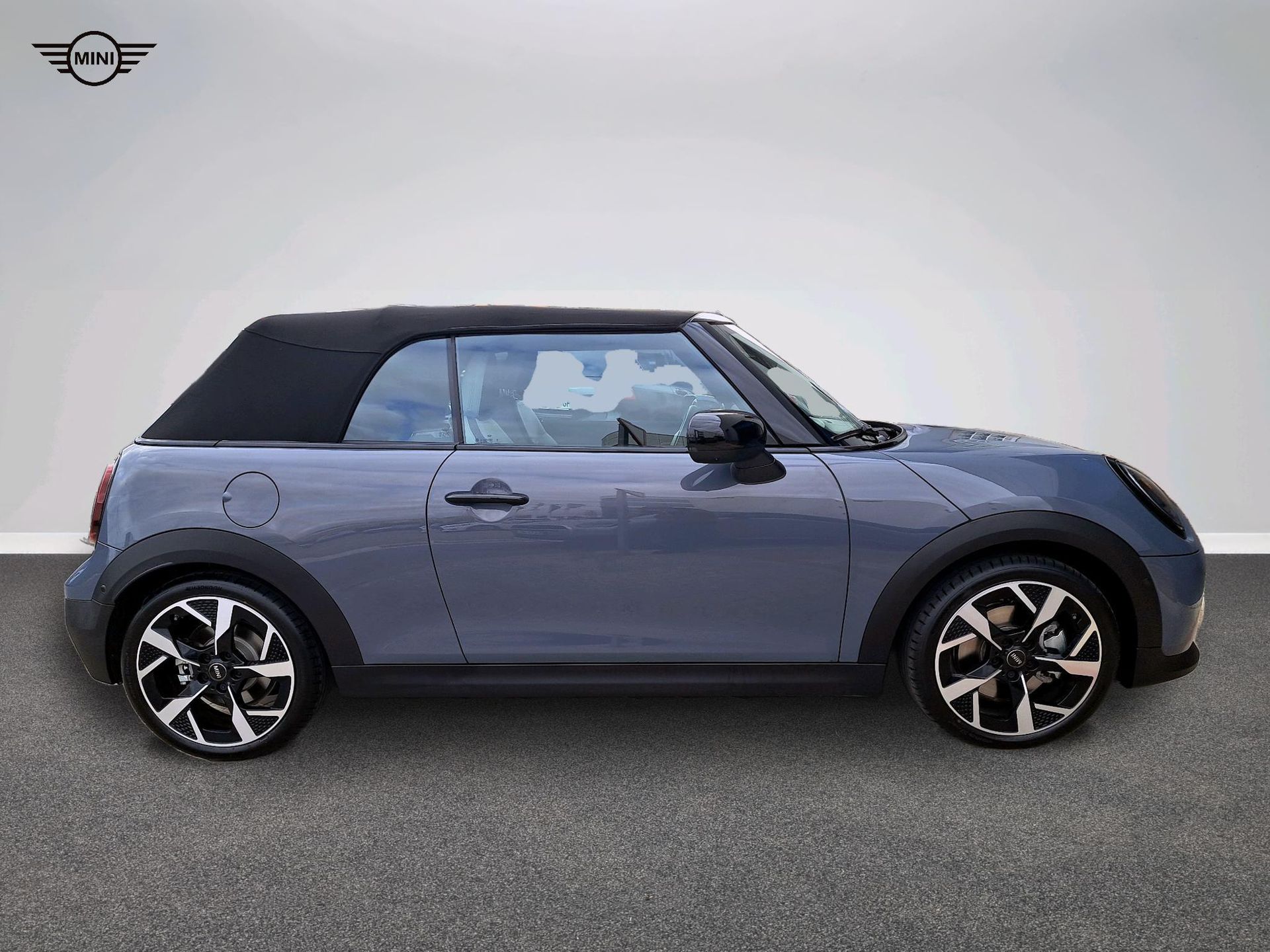 fotoG 3 del MINI MINI Cabrio Cooper S 150 kW (204 CV) 204cv Gasolina del 2025 en Madrid