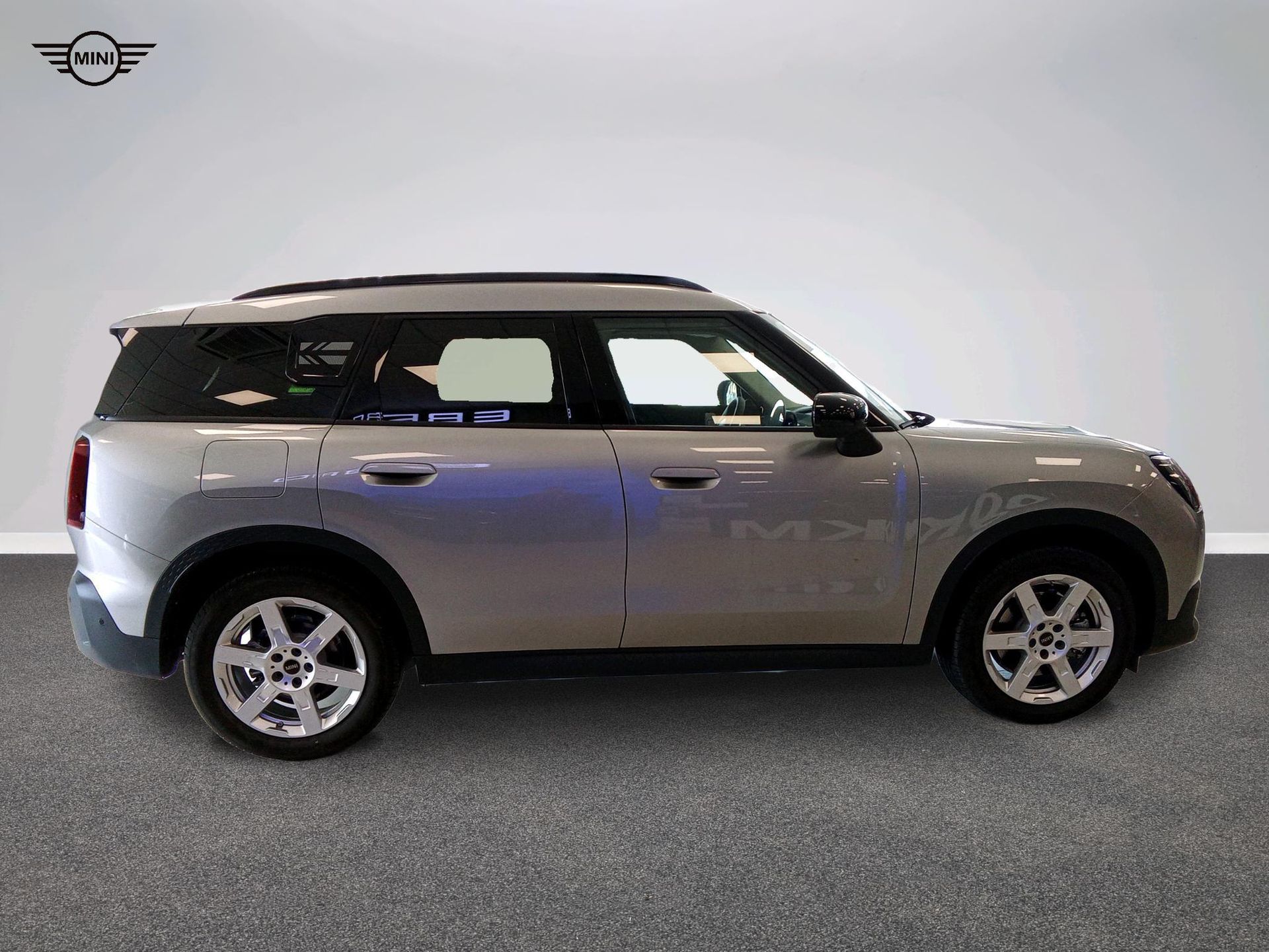 fotoG 3 del MINI MINI Countryman C 125 kW (170 CV) 170cv Gasolina del 2025 en Madrid